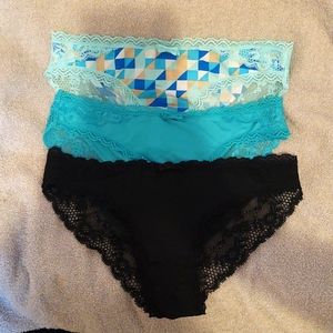 NWOT 3pk. Women's satin with lace trim size small panties